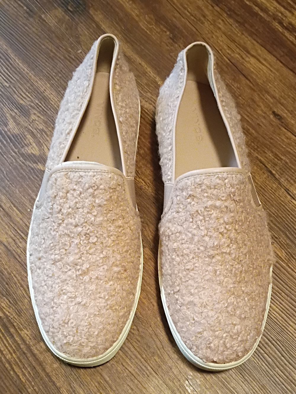 Vince Blair Women's Slip on Esme Blush pink Faux Shearling textured 9.5 Sneakers